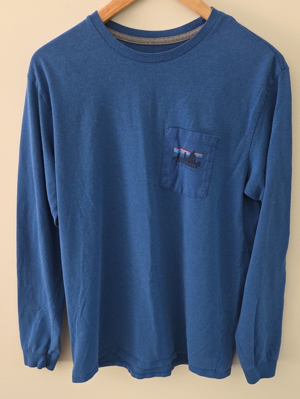 Patagonia Men's Blue Long-Sleeve Pocket Tee